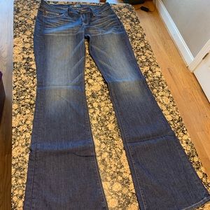 Lucky brand 6x28 Charlie flare jeans!